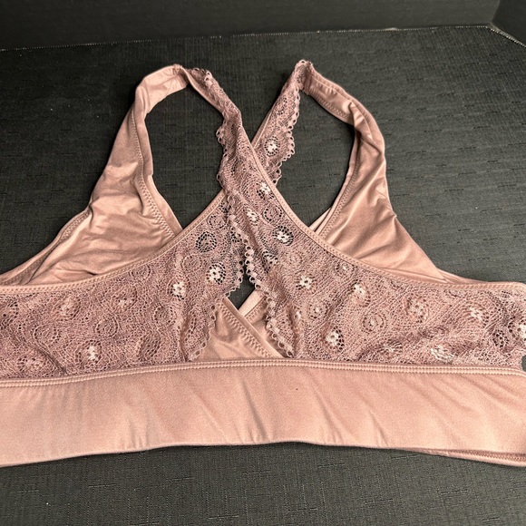 Gillian‎ & O’Malley lace back lounge bralette - Picture 2 of 5
